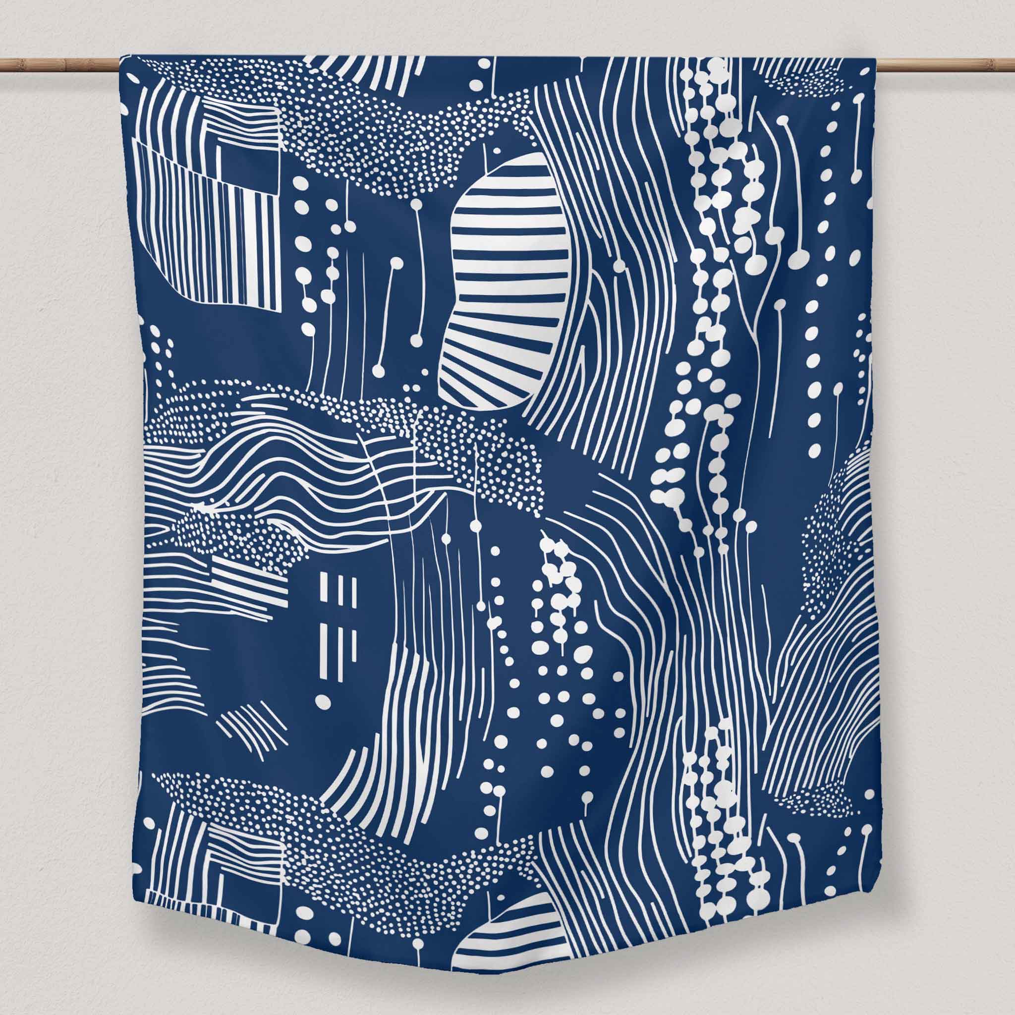 Tracking Path | Tablecloth