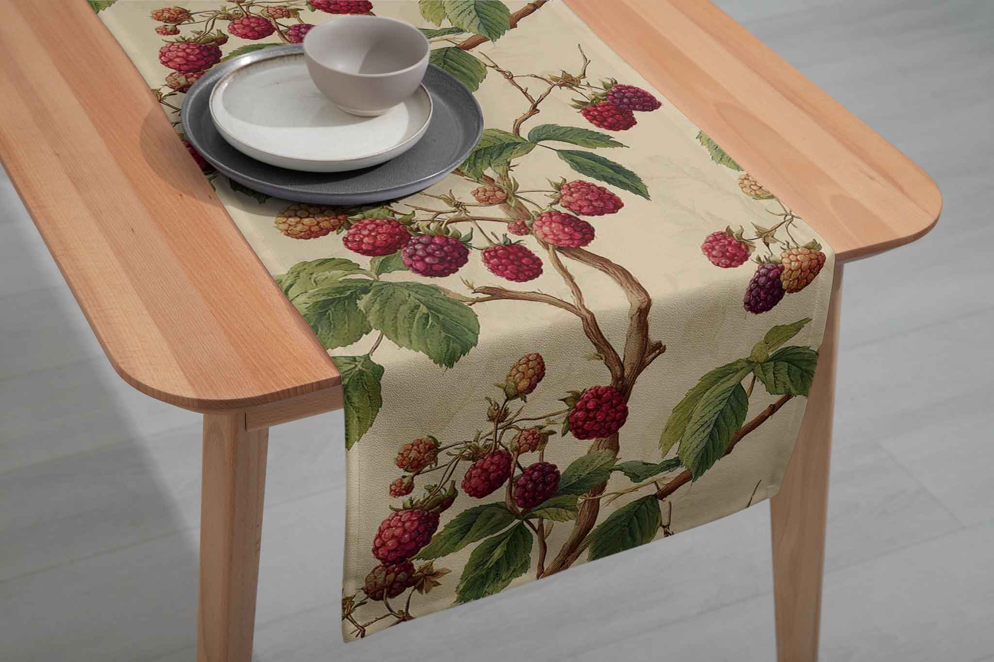 Brambles | Table Runner