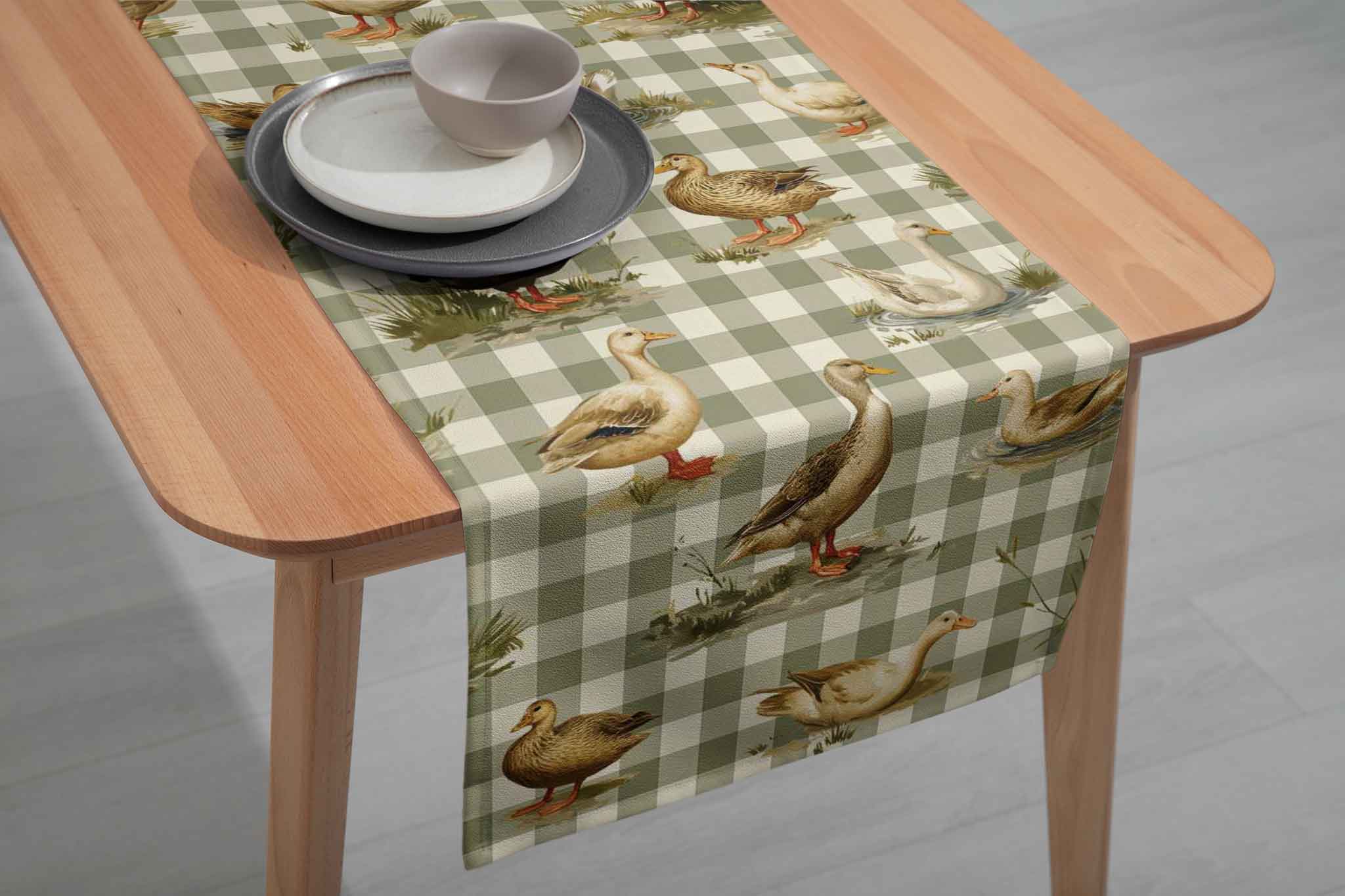 Duck and Pond | Table Runner
