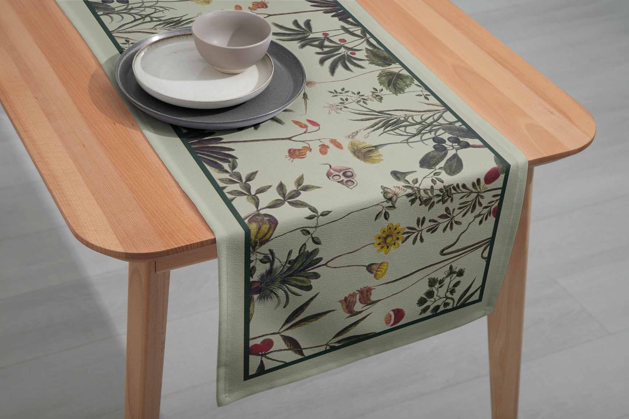 Home Life | Table Runner