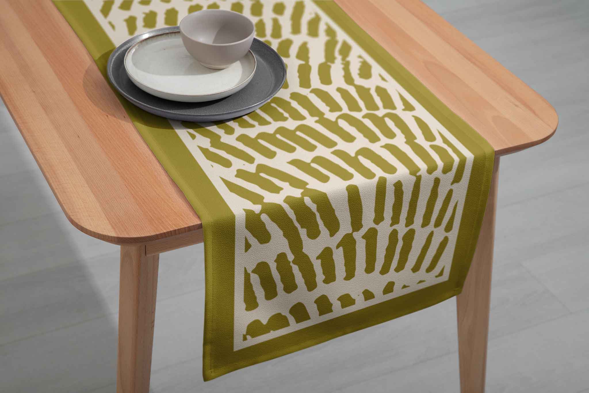 Migration Chartreuse | Table Runner