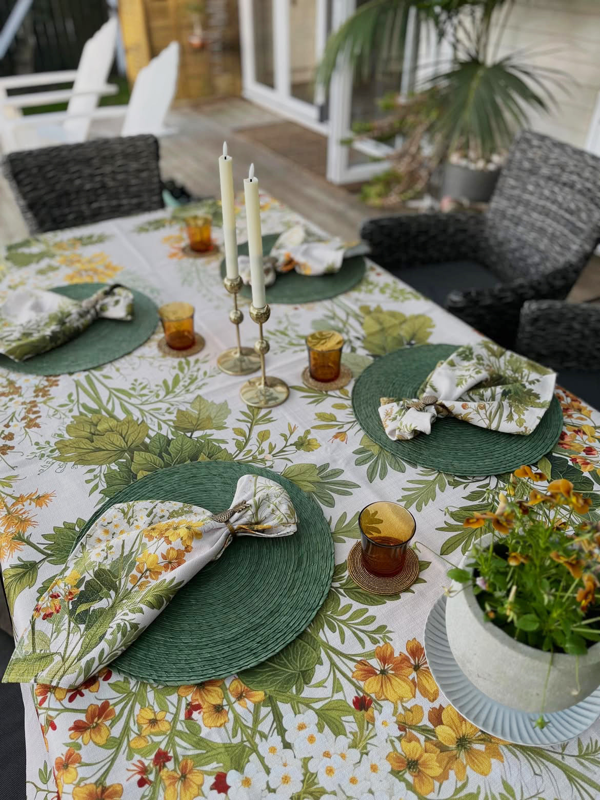 Cara Saven Decor
